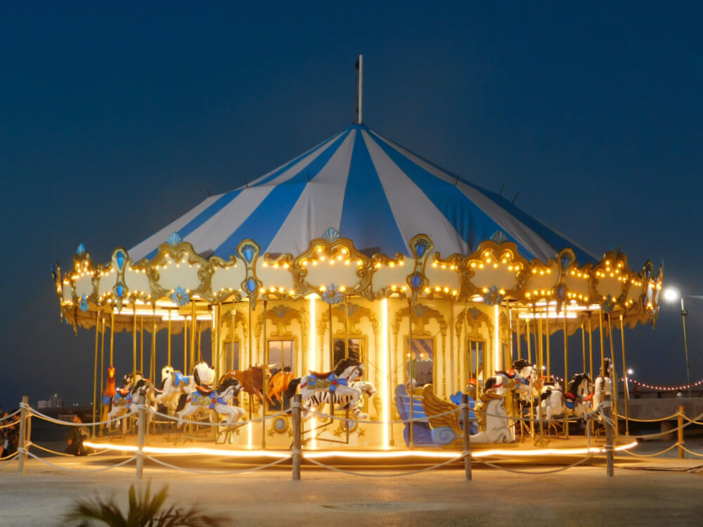 picture of a carousel